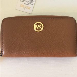 Michael Kors Fulton Large Coin Case